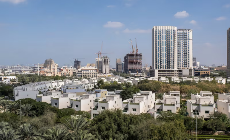 El rally inmobiliario de Dubai, que ha batido récords mundiales, muestra signos de tensión