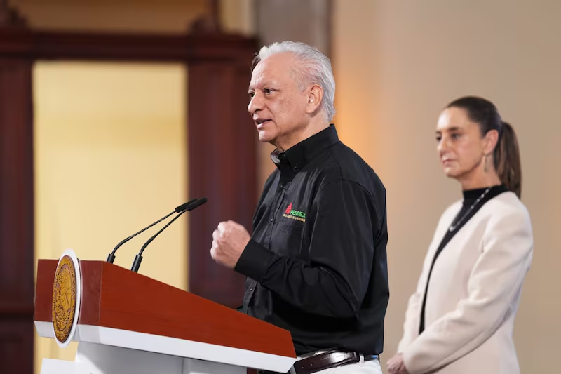 Sheinbaum presenta viejos proyectos de Pemex como nueva estrategia petrolera