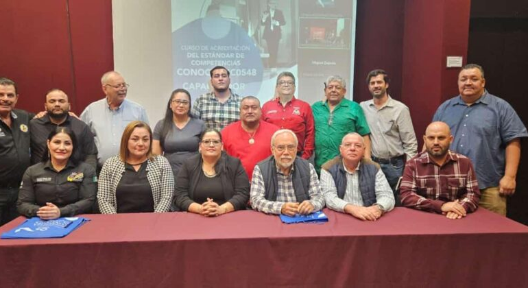 Llevan a cabo combate frontal contra las adicciones, por medio de la capacitación y certificación, la UDC de Veracruz y el CONACON